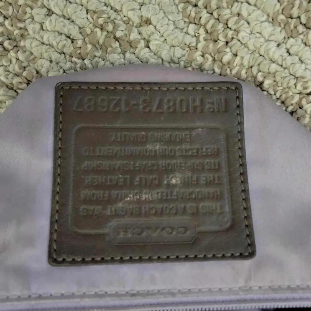 Coach Soho Large Hobo 12687 Deep Plum Purple Patent Leather Shoulder Bag Y2K - Picture 6 of 9